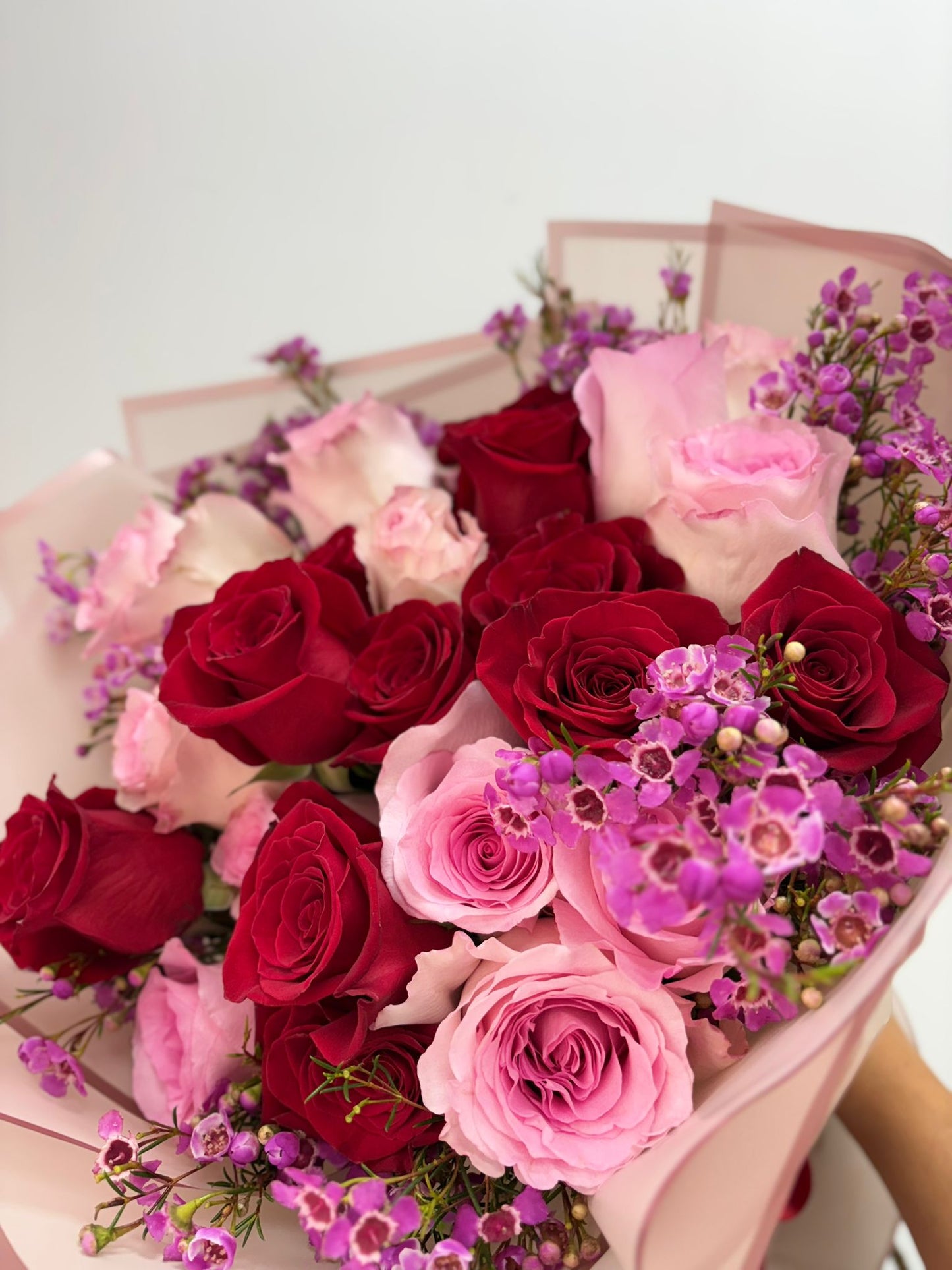 ramo de rosas mixtas con entrega a domicilio en 24 horas