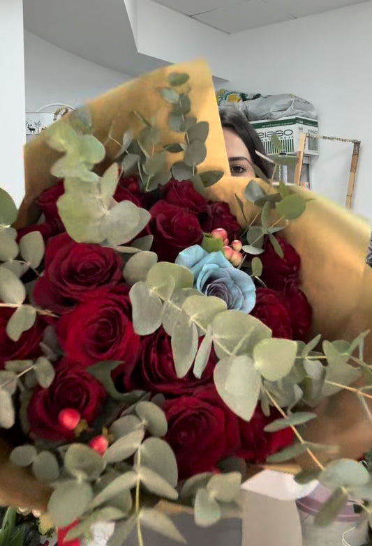 Ramo de rosas rojas