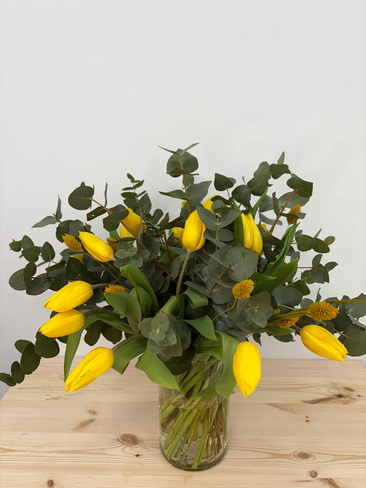 Ramo de tulipanes amarillos