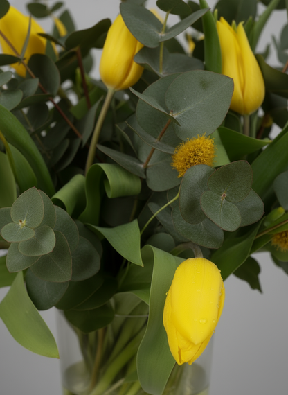 Ramo de tulipanes amarillos