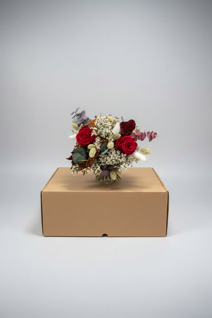 Ramo con rosas eternas