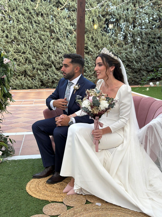 Ramo de novia preservado con flores grandes