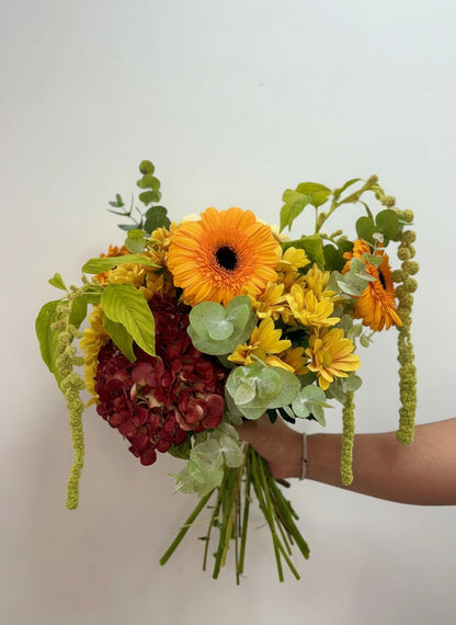 Ramo otoñal de flores frescas