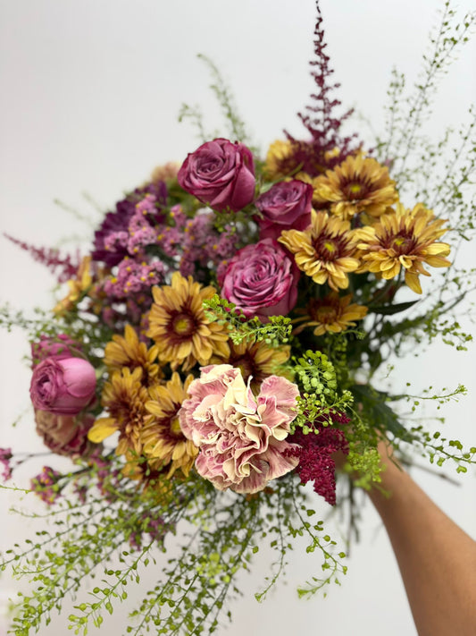 ramo de flores variadas
